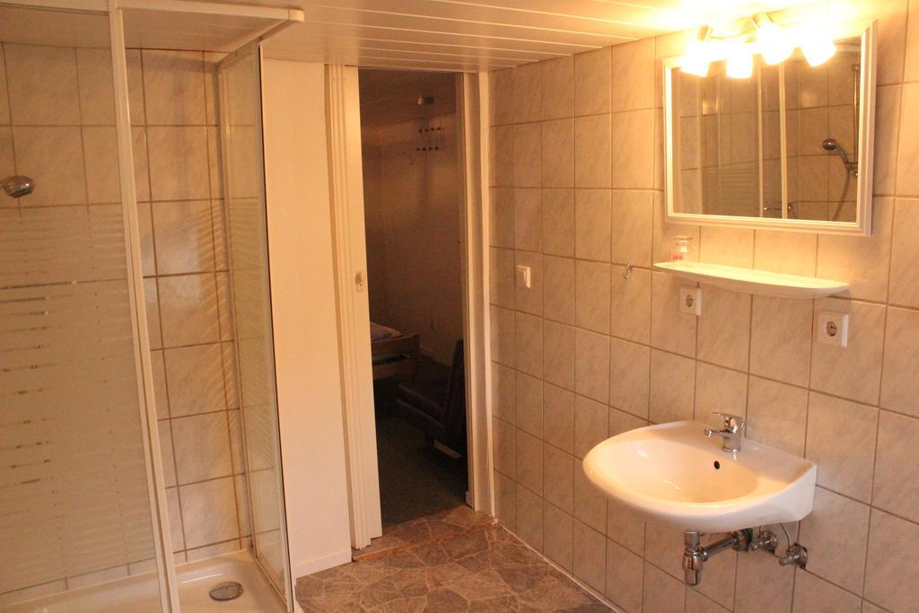 Pension Rad - Haus Петершаген Екстериор снимка