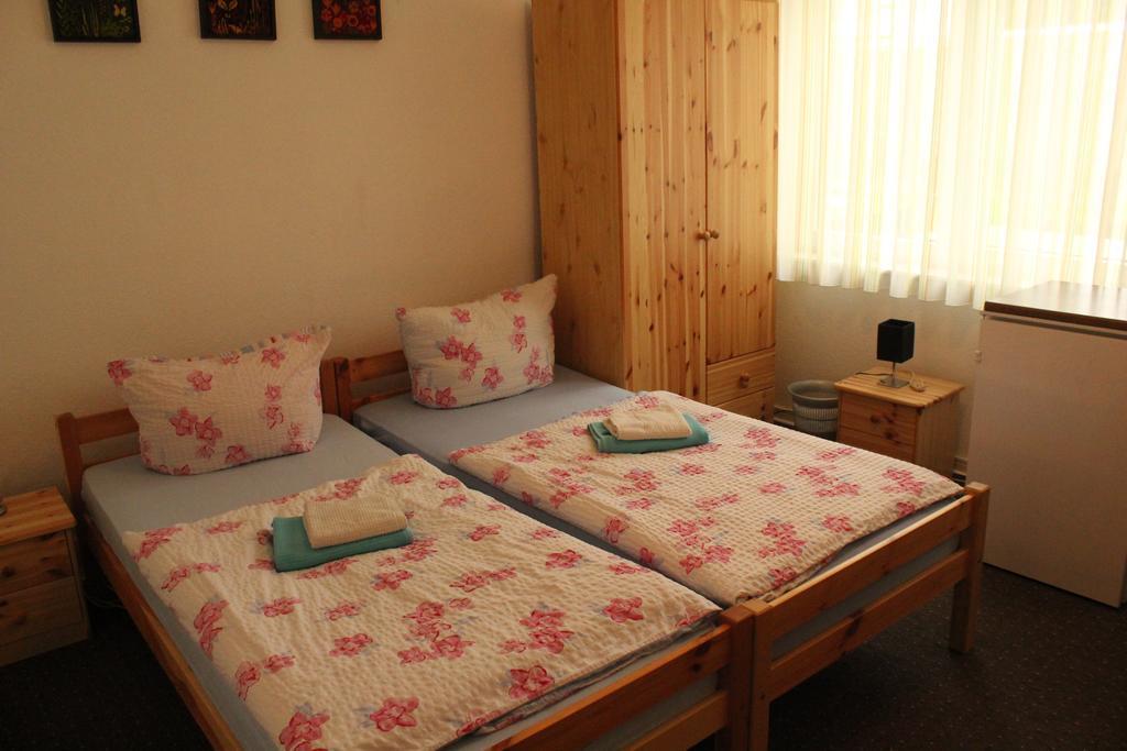 Pension Rad - Haus Петершаген Екстериор снимка